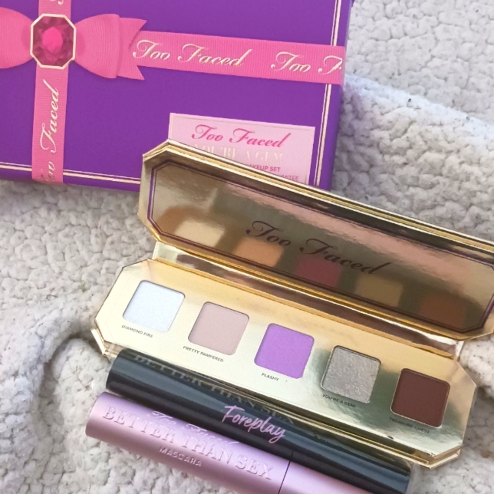 Too faced you're a gem set